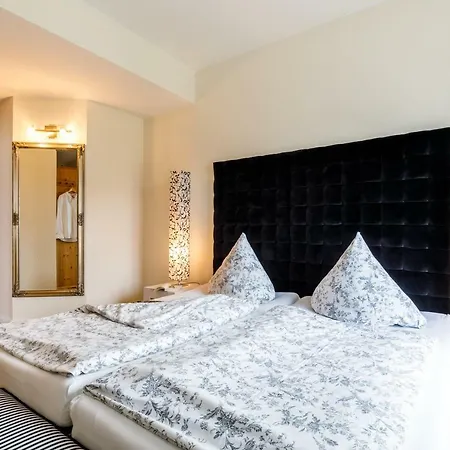Ferienhaus Rosenberg بيت للعطل